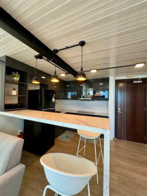 Spacious Loft Type Unit in City